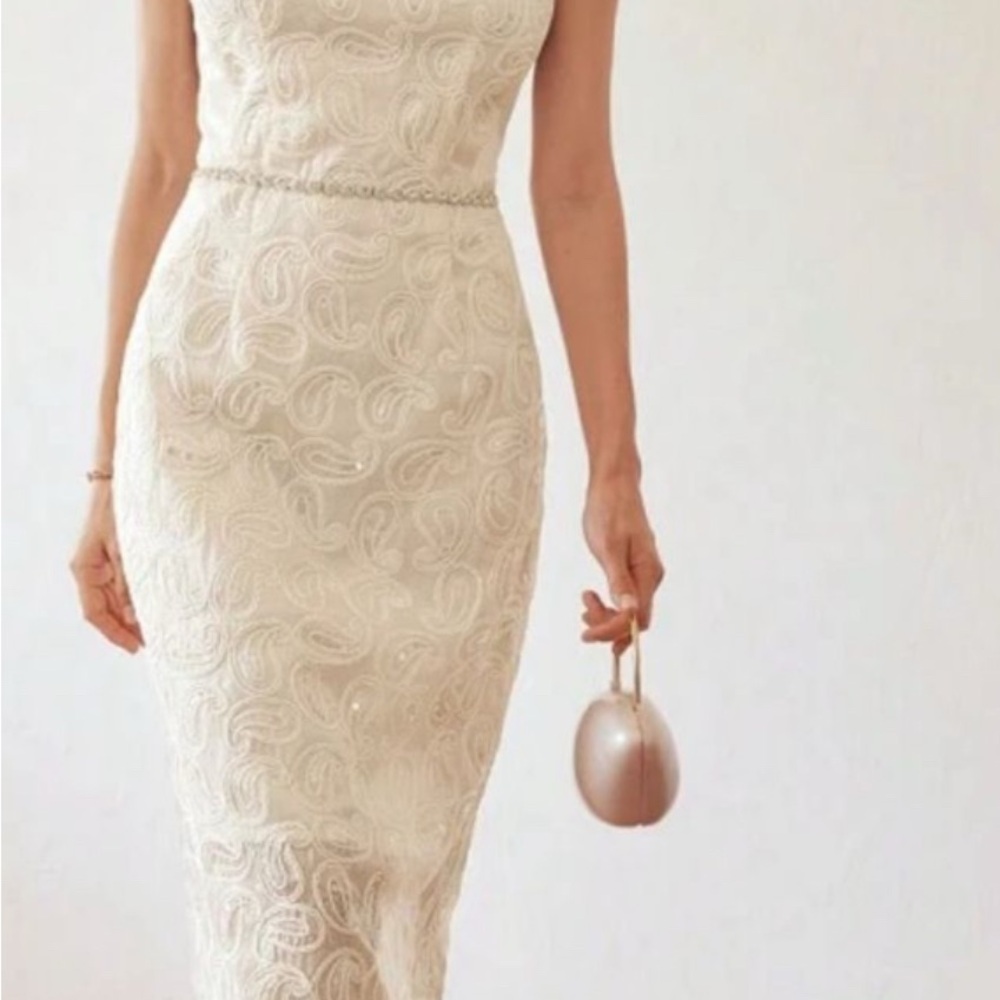 Elegant Cream Lace Dress